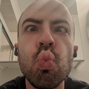 Meet your Posher, Bryan dhel